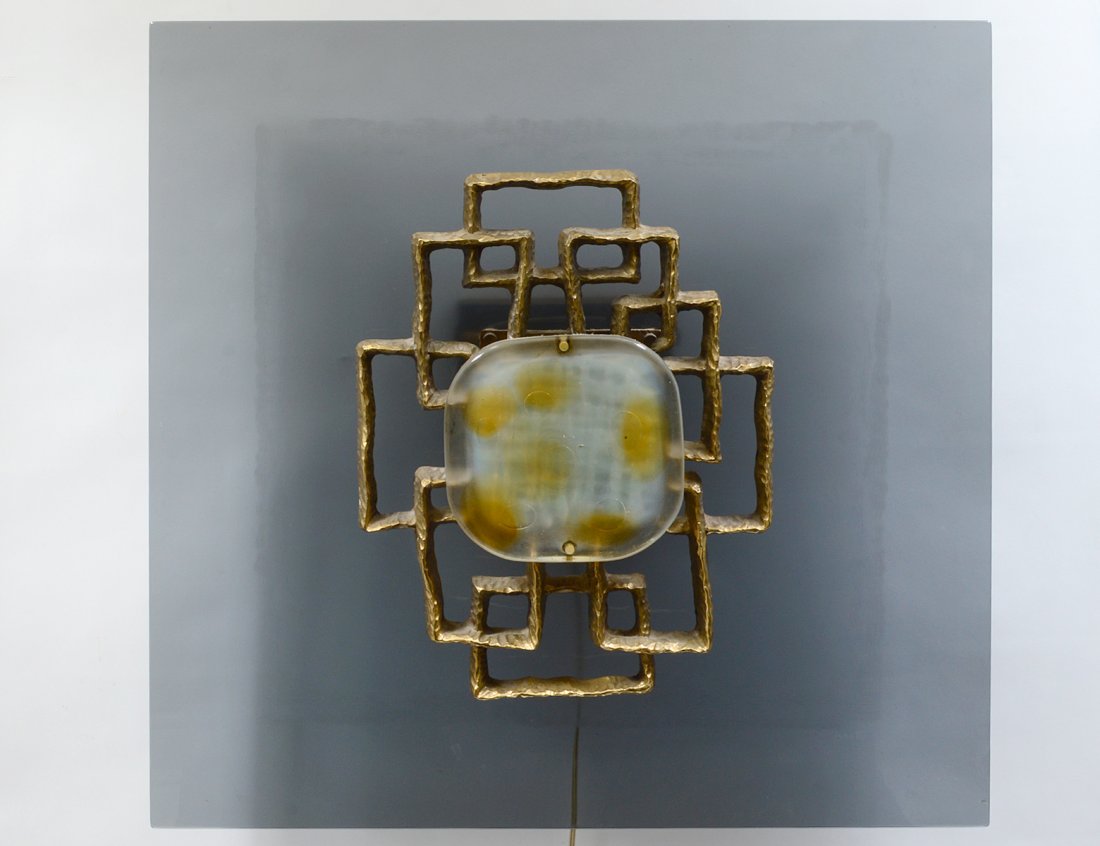 CONTEMPORARY GLASS AND METAL WALL LIGHT (1 of 8)