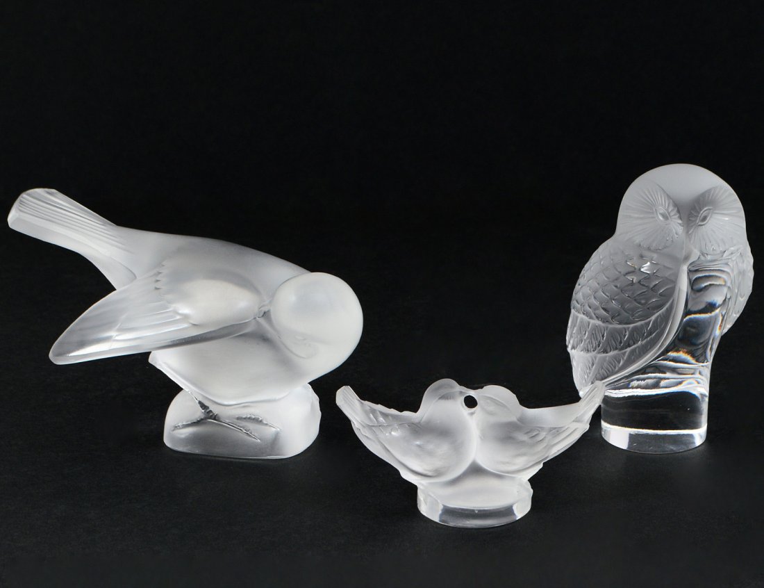 GROUP OF THREE LALIQUE BIRDS (1 of 4)