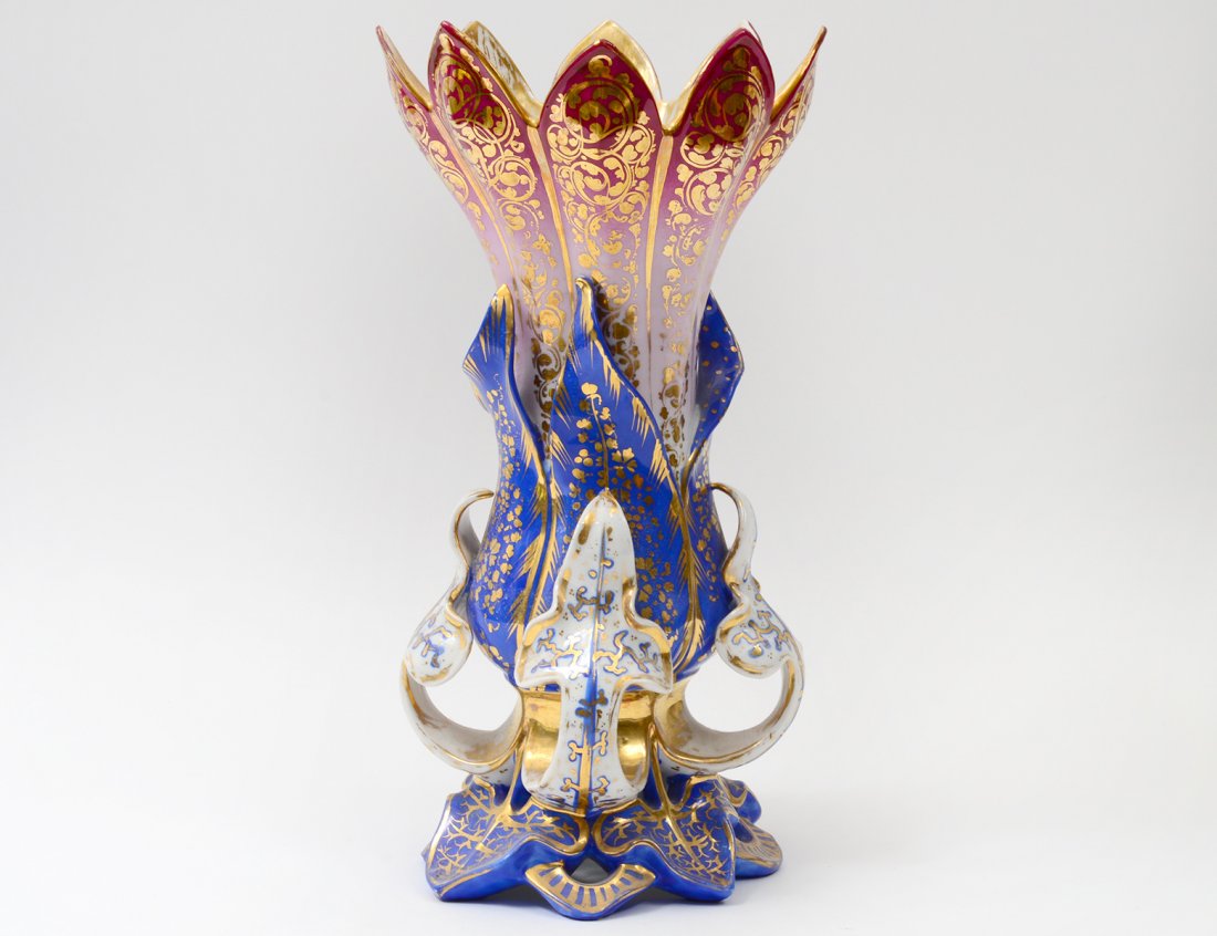 OLD PARIS PORCELAIN VASE (1 of 4)