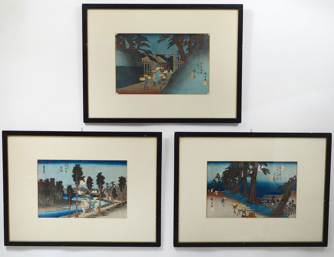 GROUP OF THREE JAPANESE WOODBLOCK PRINTS (1 of 7)
