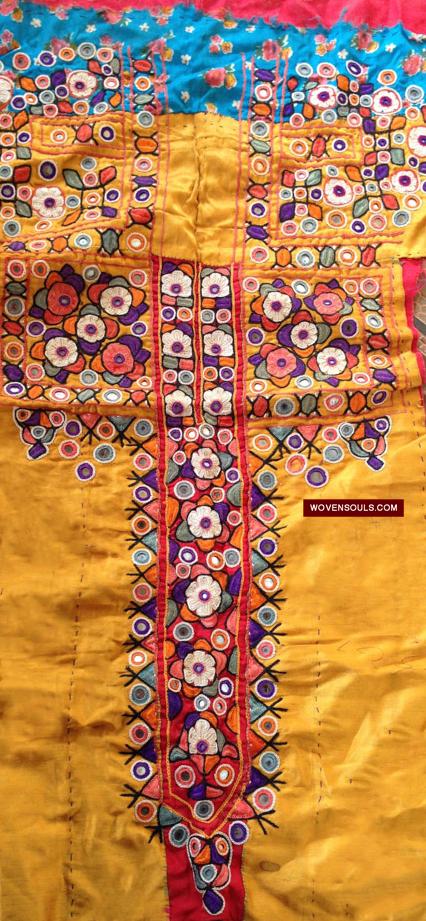 Vintage Sind Silk Dress Front Embroidery Textile Art (1 of 17)
