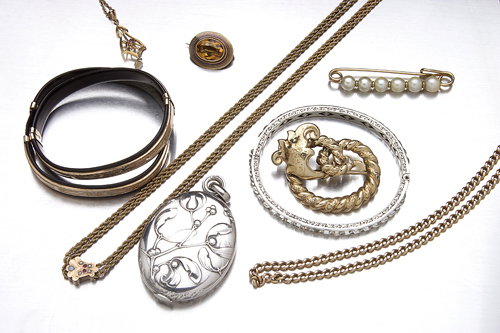 Ten jewelry pieces, c. 1850-1925: 14K yellow gold h