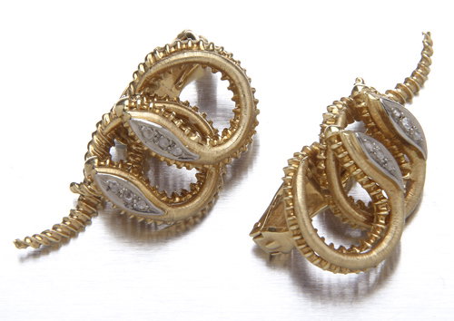 Double serpent earclips by LaLaounis in 18K yellow