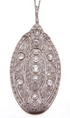 Large Art Deco platinum and diamond necklace, appro