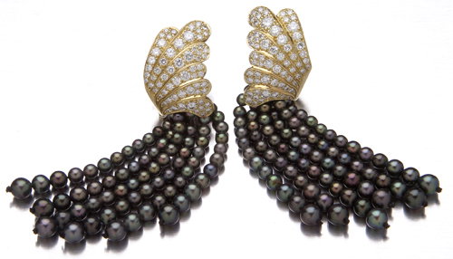 Asprey diamond and black pearl earrings in 18K yel