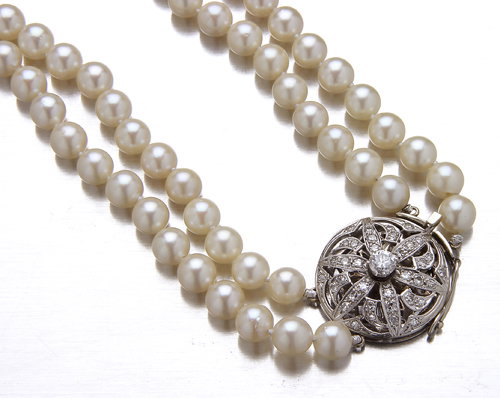 Double strand akoya pearl necklace with 14K white