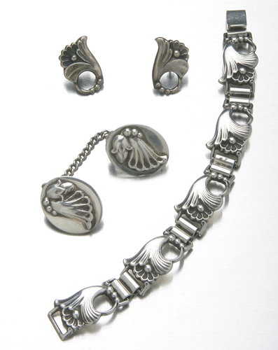 LaPaglia sterling Tulip earrings, #146 with matchi