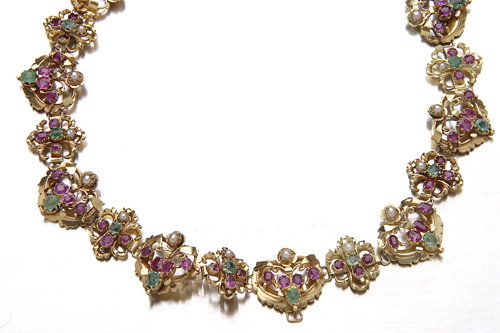 Indian 18K yellow gold link necklace with rubies,