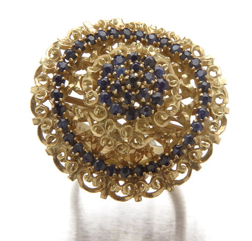18K yellow gold ring with sapphires, Italy, undula