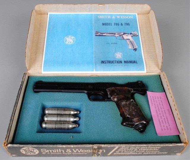 S&W Model 79G CO2 Pistol: .177 cal, SS, styled after S&W Model 41 semi-automatic pistol, gun blue finish, brown plastic grips, 8.5in. barrel, 475 FPS, fully adj. sight, 42oz., mfg. 1971-1980