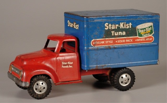 Tonka "Star Kist Tuna" Box Truck #725: c.1954, 7-1/2"h x 14"l x 6"d