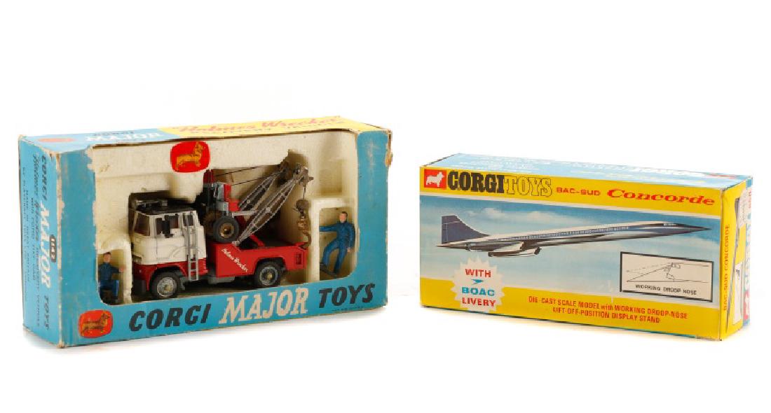 Corgi Toys BAC SUD Concorde & Holmes Wrecker: Corgi Toys/Mettoy Company (England 1956 – 1983), circa 1960's/1970's. Two die cast scale models comprising an original BAC SUD 650 Concorde with working droop-nose and lift off position display stan
