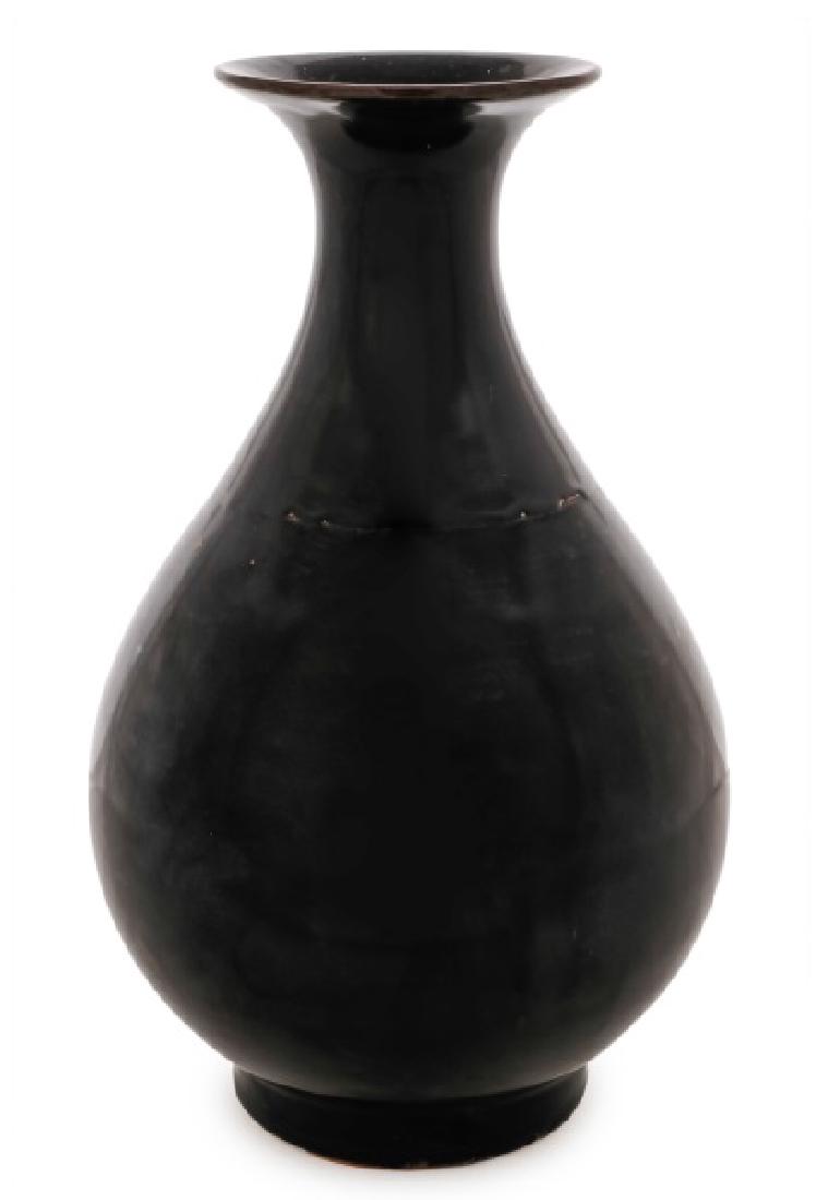 Chinese Cobalt Glazed Yuhuchunping, Kangxi Mark (1 of 7)