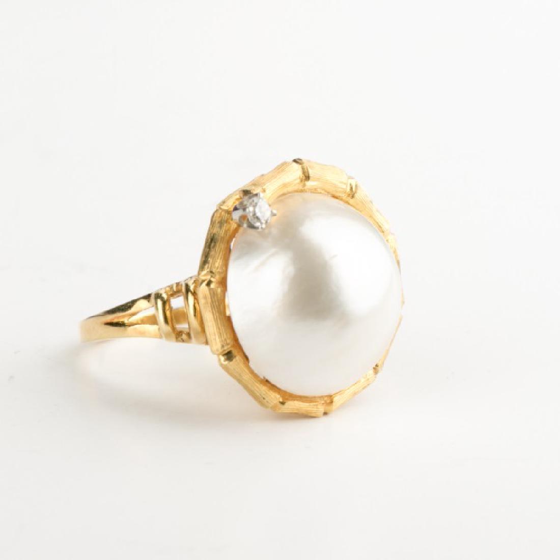 18k Yellow Gold, Mabe Pearl, & Diamond Ring (1 of 4)