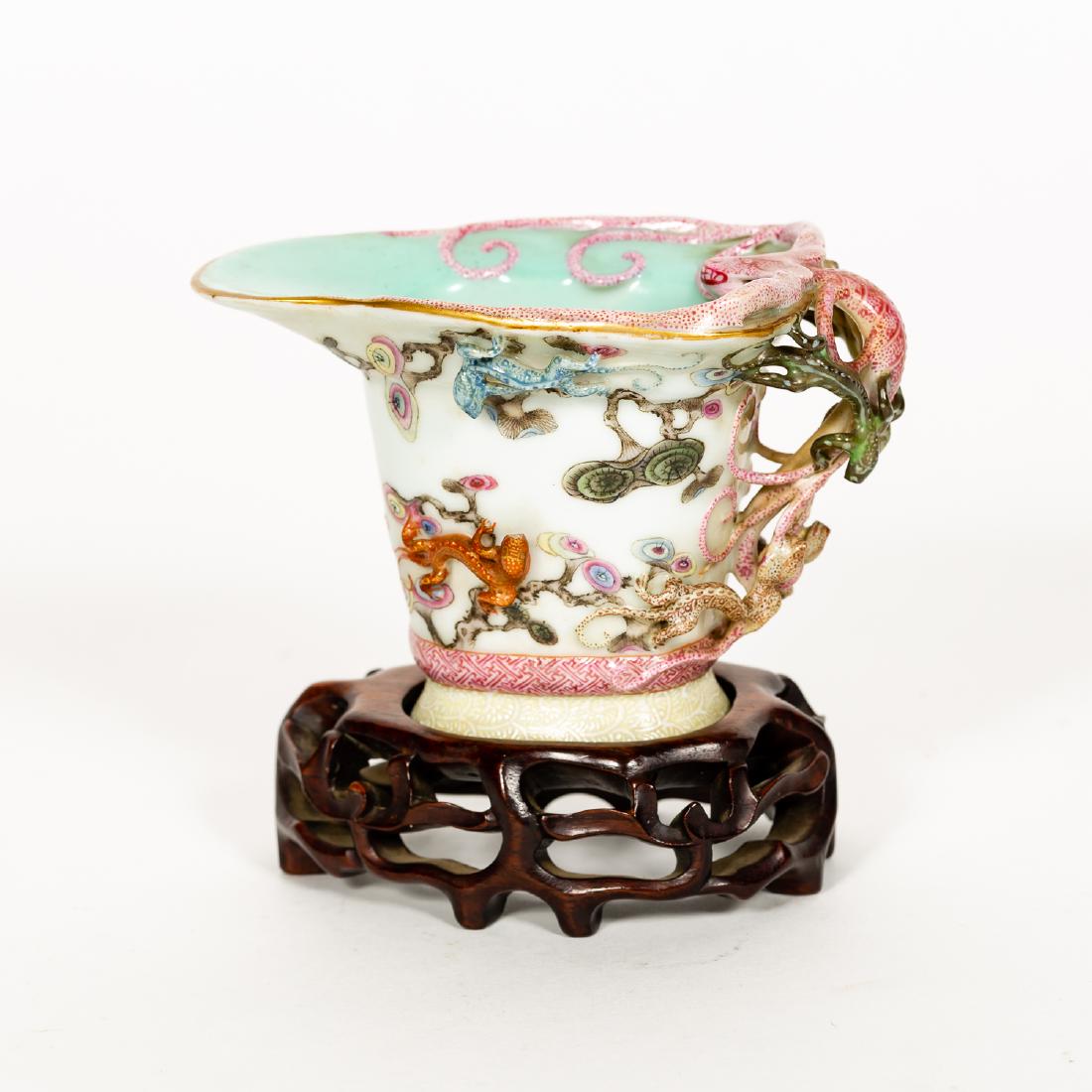 Chinese Porcelain Libation Cup, Qianlong Mark (1 of 20)