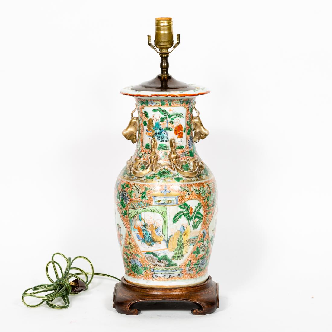 Chinese Famille Verte Table Lamp, Figural Scenes (1 of 18)