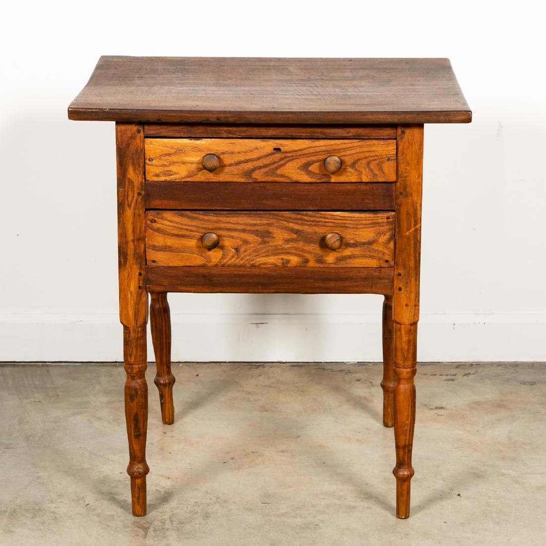 Early American Country Oak SideTable (1 of 7)