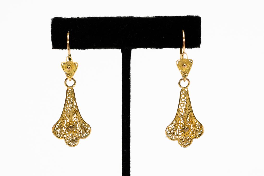 Victorian Gold Filigree Dangle Earrings (1 of 4)
