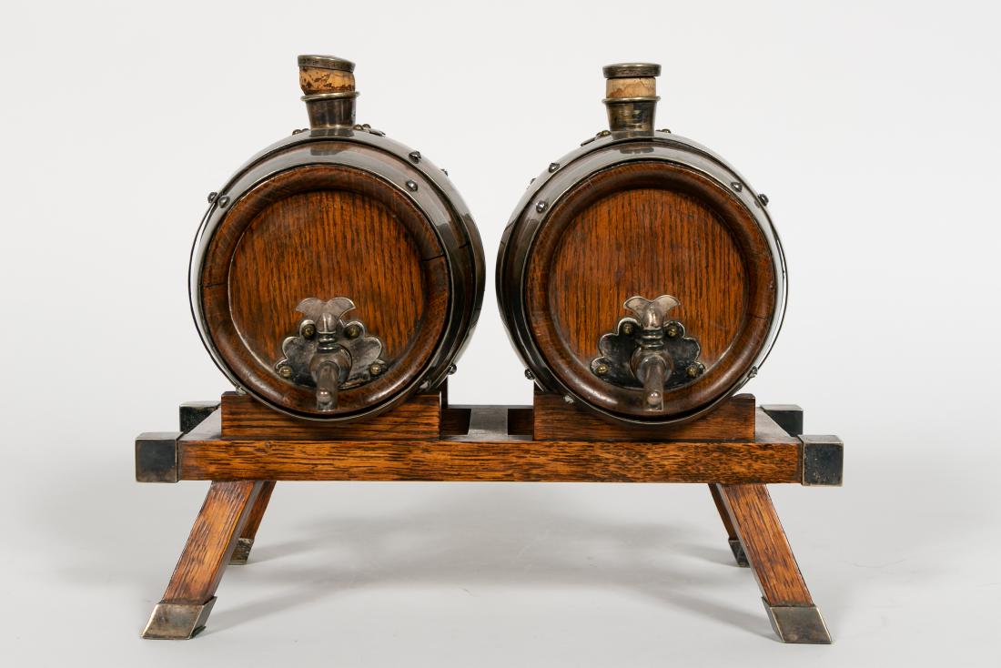 Maple & Co., English Oak Two Barrel Dispenser (1 of 10)