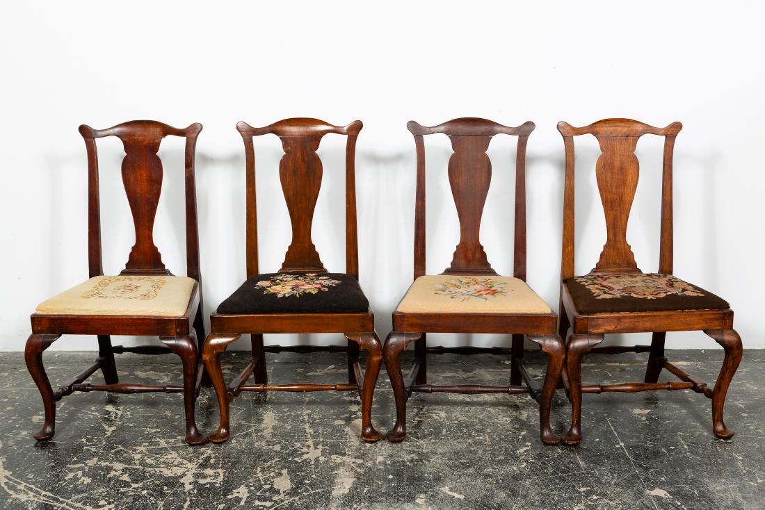 Set, 4 American Queen Anne Walnut Chairs 18th C. (1 of 12)