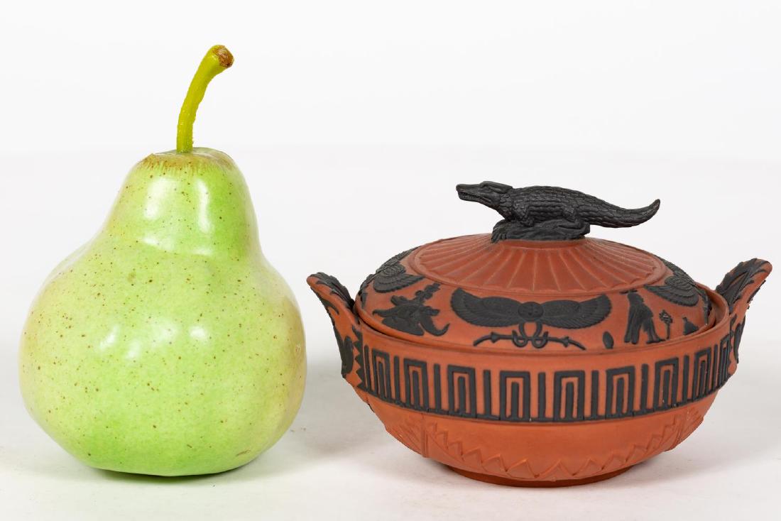 Wedgwood Rosso Antico Egyptian Covered Sugar Bowl (1 of 7)