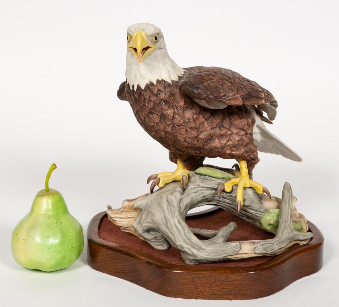 Boehm Presidential Bald Eagle on Wooden Stand (1 of 6)