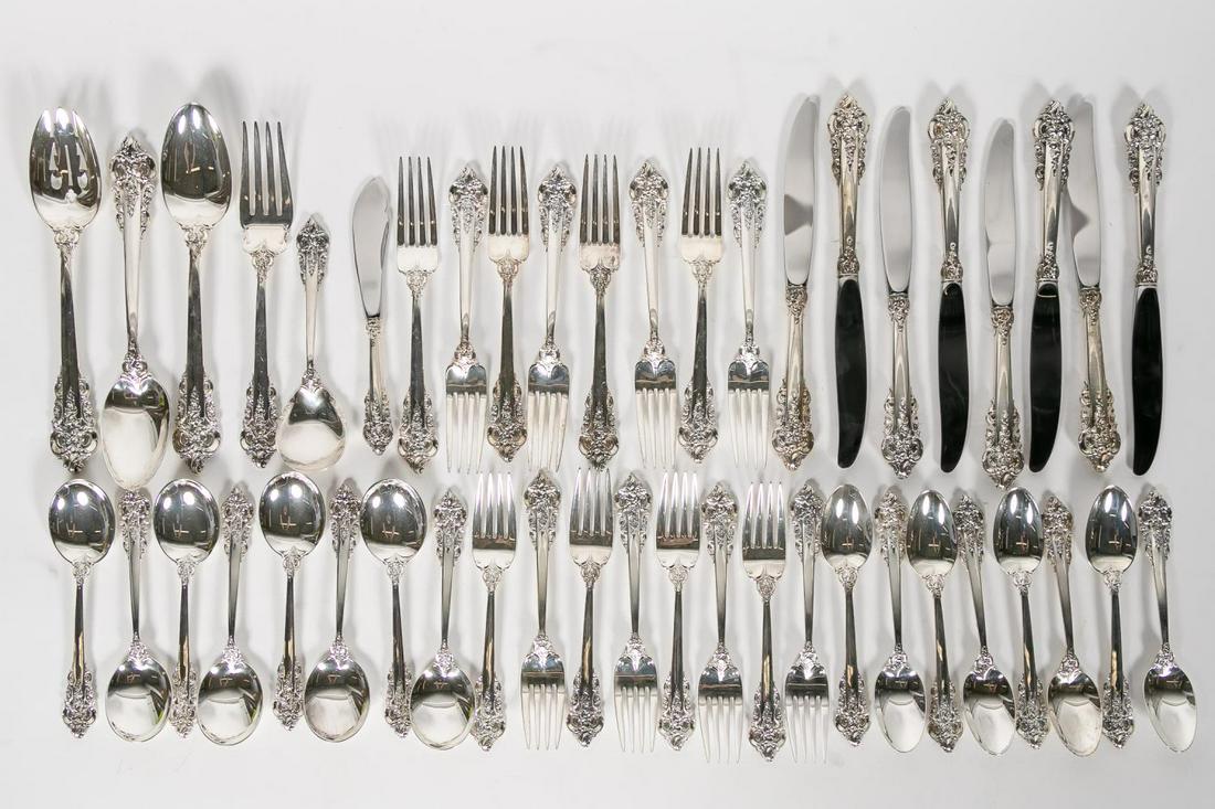 46 Pc, Wallace "Grande Baroque" Sterling Flatware: Wallace Silversmiths Inc. (American, founded 1835). A forty-six piece grouping of "Grande Baroque" (introduced 1941) including eight modern hollow knives (8.875"), one hollow handle master butter knif