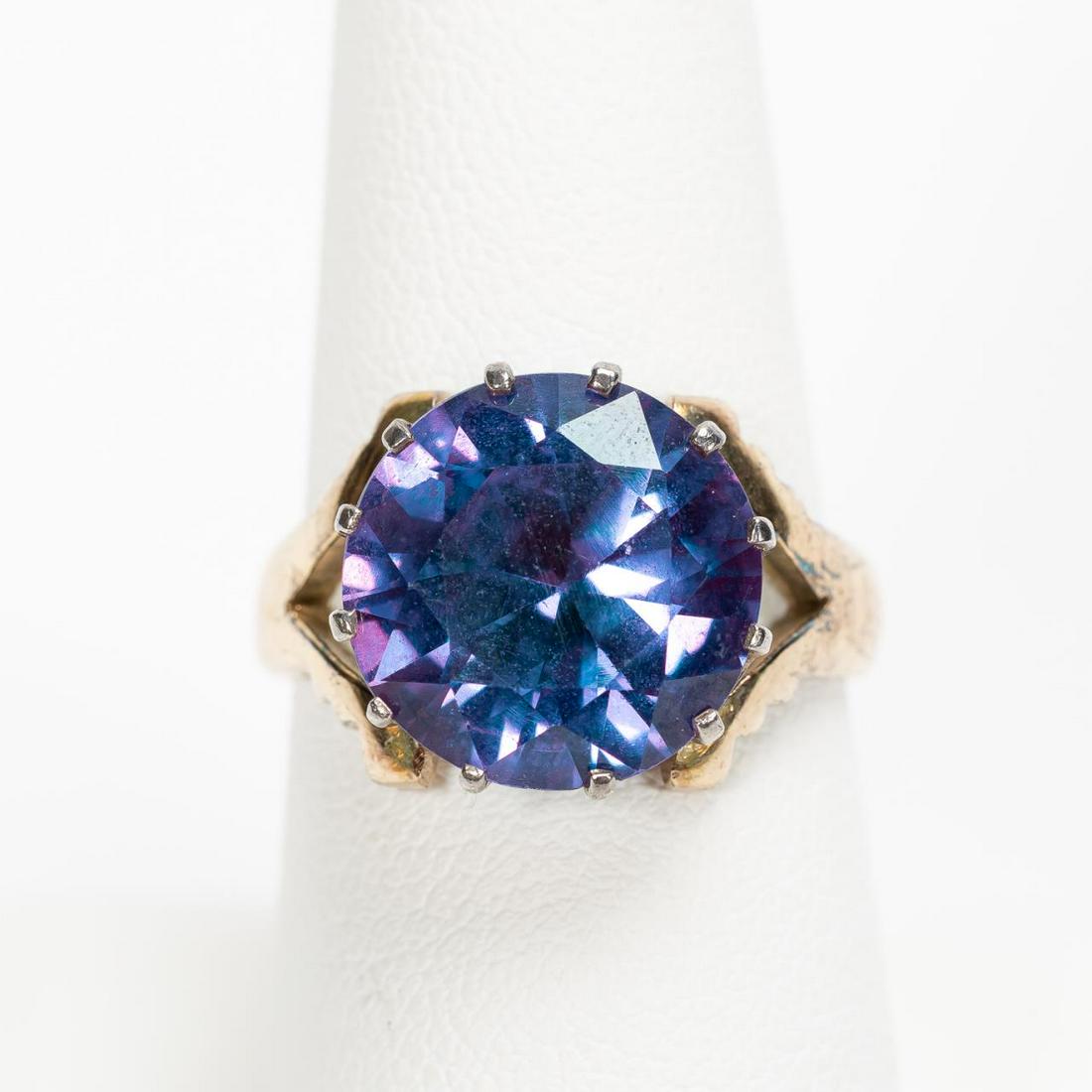 Yellow Gold & Purple Round Sapphire Ring (1 of 6)