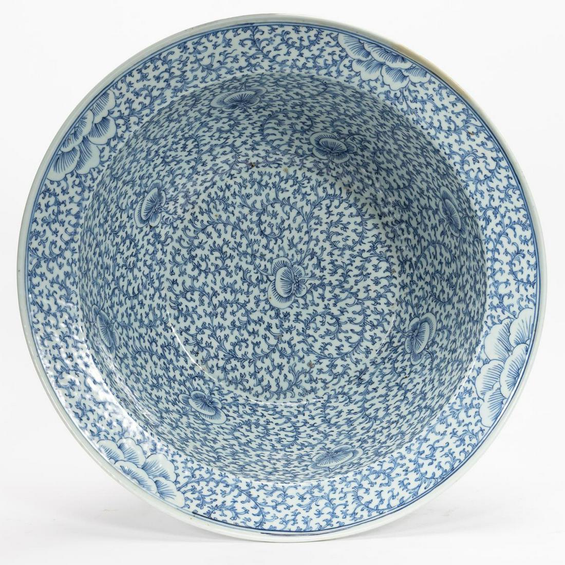 LARGE, CHINESE QING BLUE AND WHITE WATER BASIN (1 of 8)