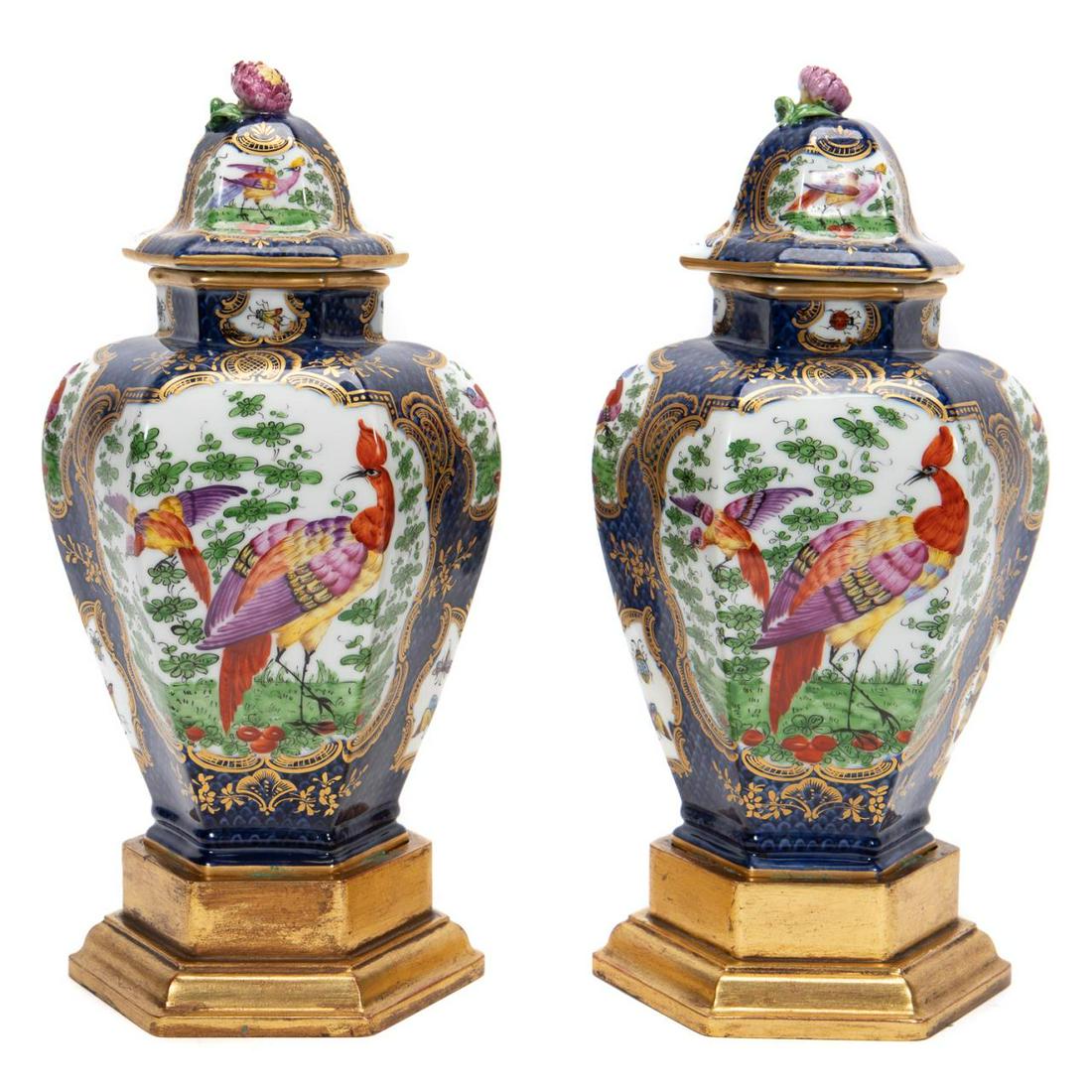 PAIR ROYAL WORCESTER STYLE CHINOISERIE LIDDED URNS (1 of 8)