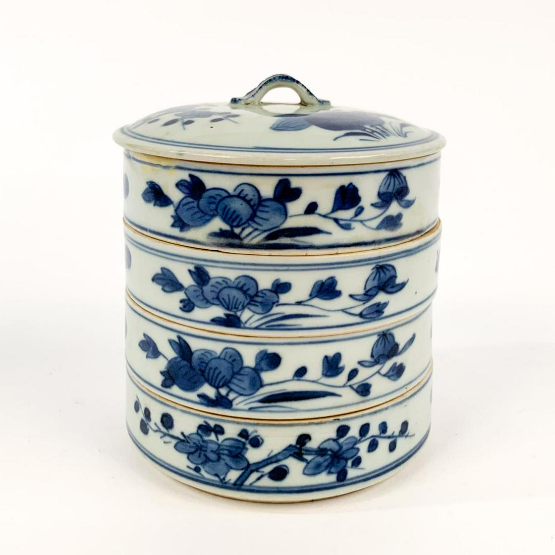 SET OF FOUR CHINESE BLUE AND WHITE STACKING BOWLS (1 of 7)