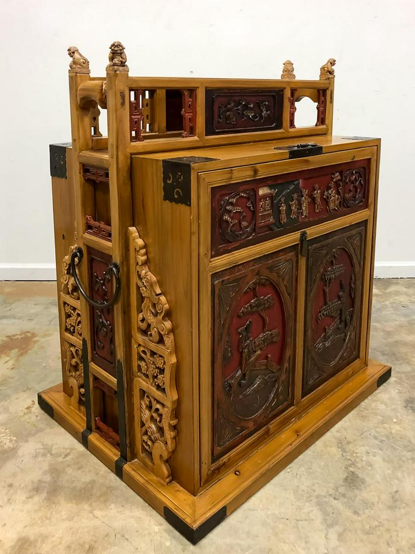 CHINESE WEDDING CHEST WITH RED LACQUERED PANELS (1 of 9)