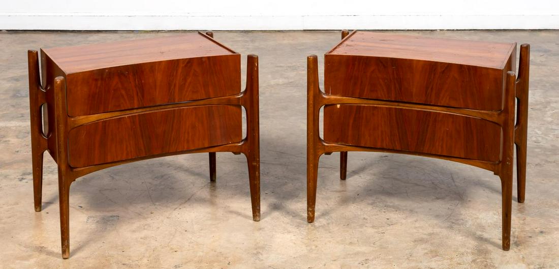 PAIR, WILLIAM HINN SWEDISH MCM NIGHTSTANDS: William Hinn (Swedish) for The Urban Furniture Co., mid 20th Century. A pair of sculptural curved front nightstands. Apparently unmarked.Approx. h. 22.75", w. 26.5", d. 17".