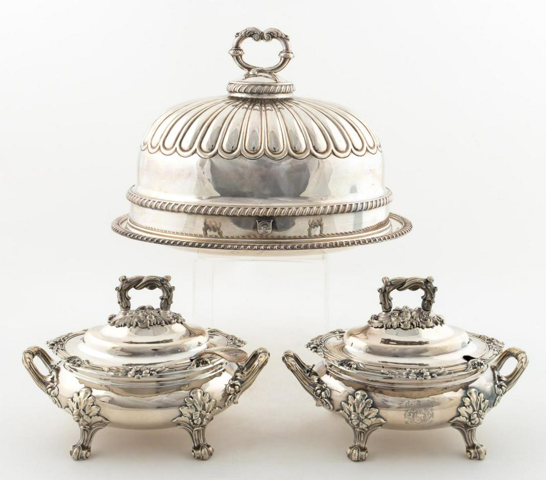 4 PCS, 19th C ENGLISH SILVERPLATE TABLEWARES: Early 19th c pair of silverplate lidded sauce tureens with inset sterling engraving plate bearing a coat-of-arms, with 20th c silverplate ladle. Together with a early 19th c silverplate meat dome and 