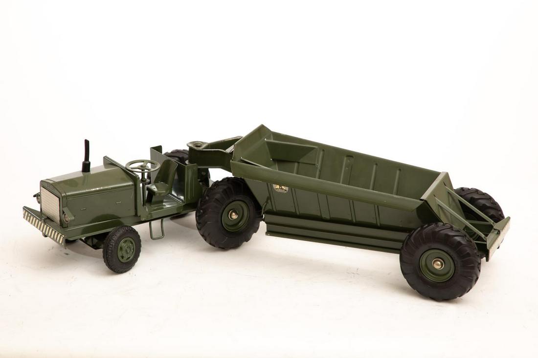 Army Green Tractor with Trailer by Doepke (1 of 5)