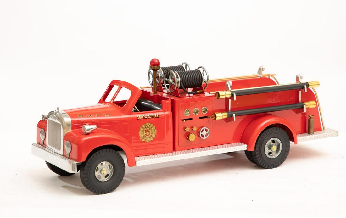 Model SMFD Fire Department Pumper Truck (1 of 4)