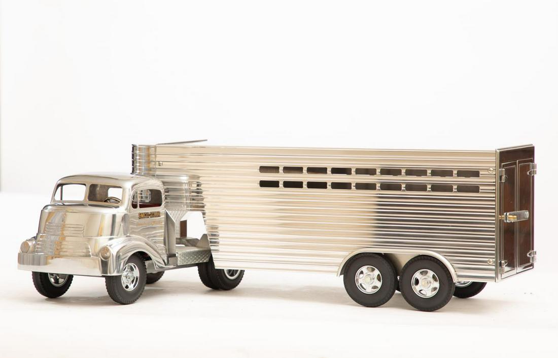 Model Horse Trailer with Cab (1 of 4)