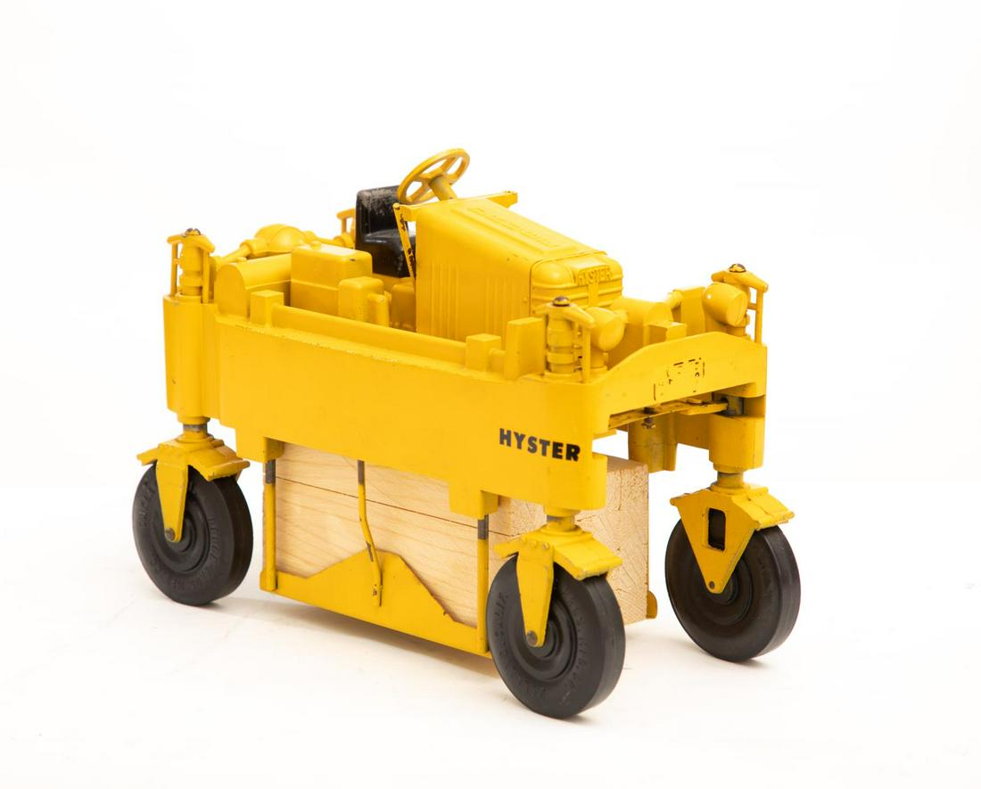 Druge Brothers Model Hyster Straddle Truck (1 of 3)