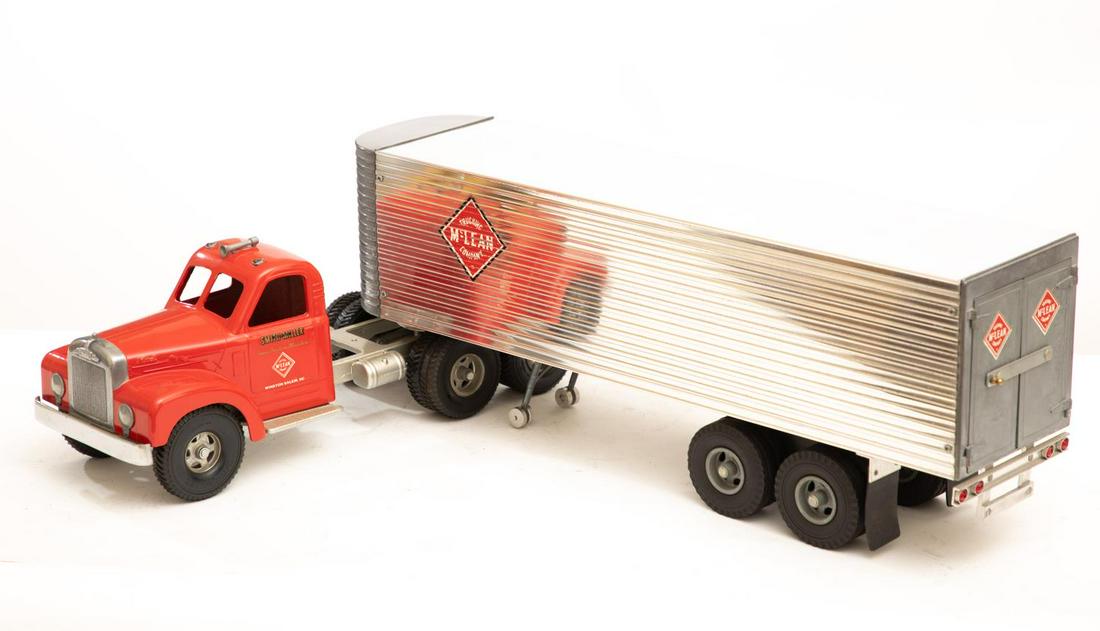 McLean Model Tractor Trailer (1 of 4)