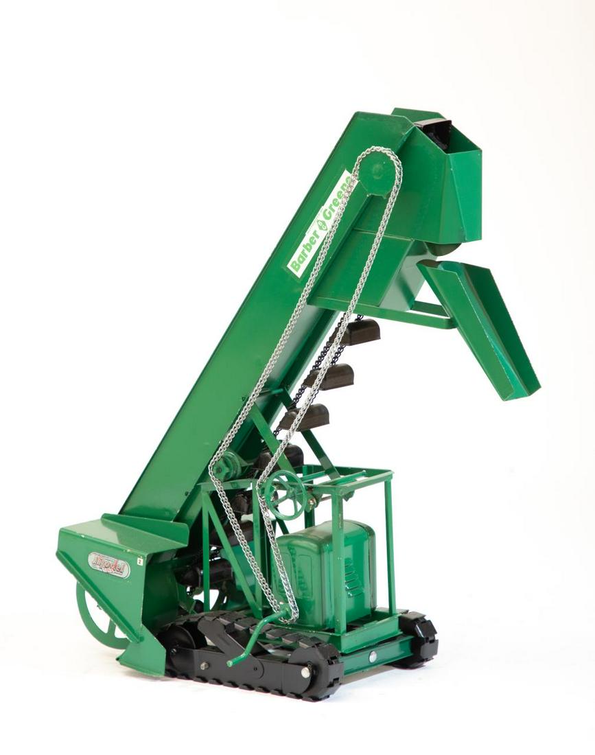 Green Bucket Loader by Doepke (1 of 4)