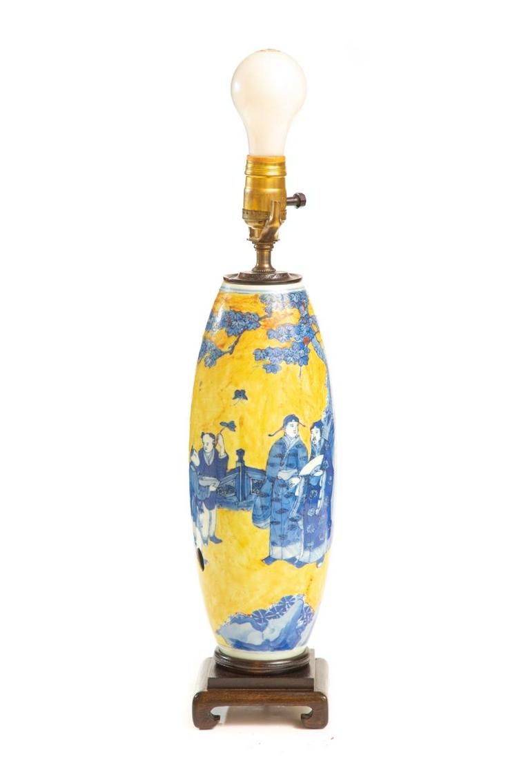 Chinese Export Clobbered Vase Table Lamp (1 of 5)