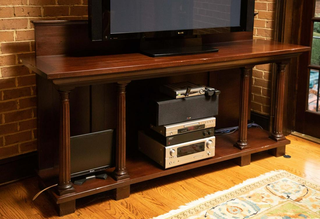 Mahogany Console TV Stand (1 of 5)