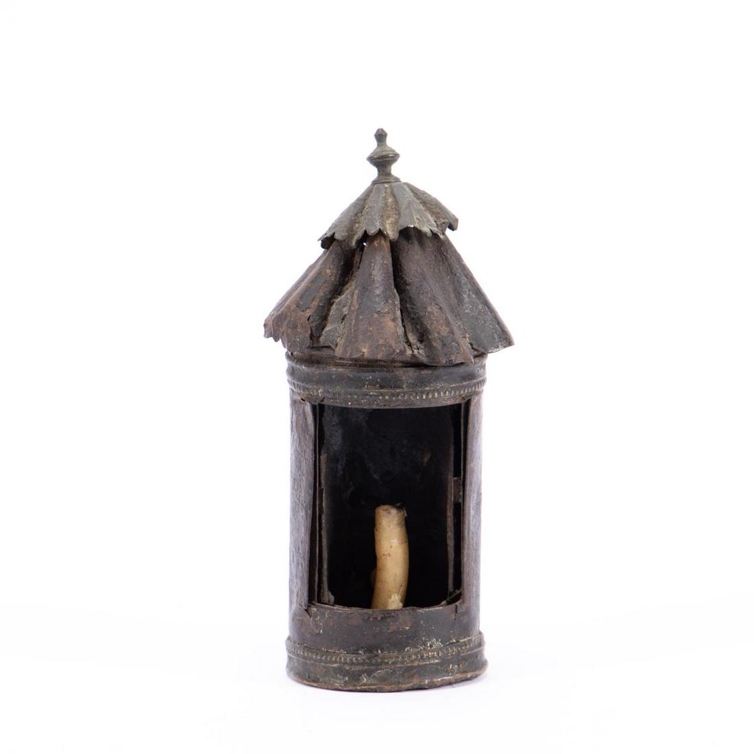ITALIAN BAROQUE TOLE AND LEATHER PORTABLE LANTERN (1 of 7)