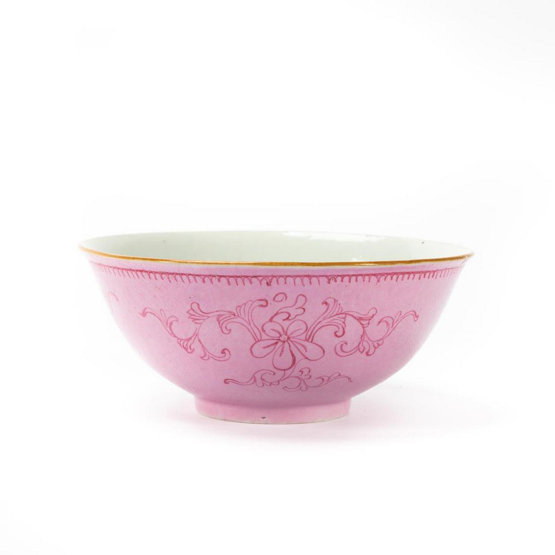 CHINESE SMALL PINK PAINTED PORCELAIN BOWL (1 of 5)