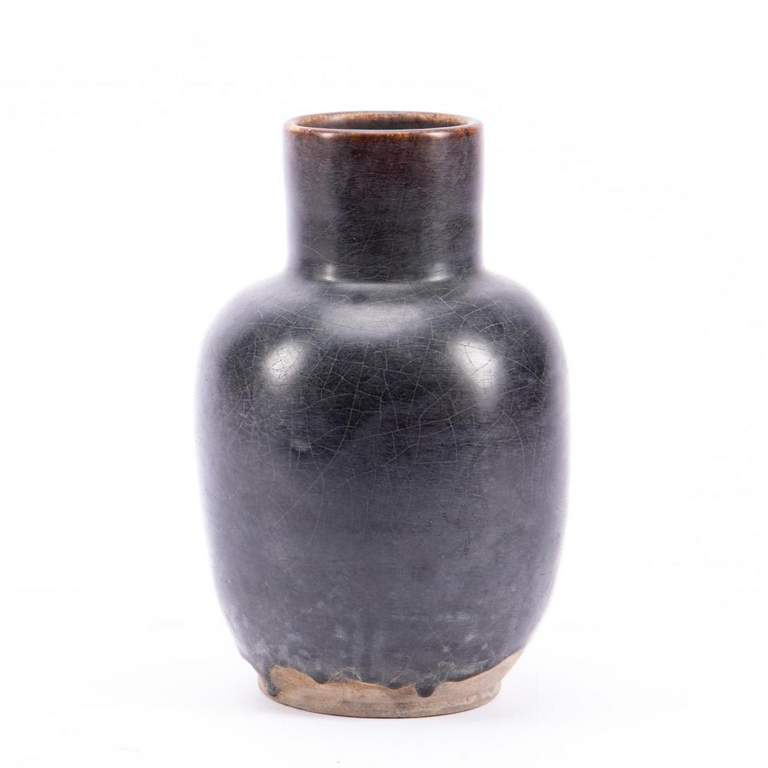 CHINESE BLACK GLAZED POTTERY VASE (1 of 5)
