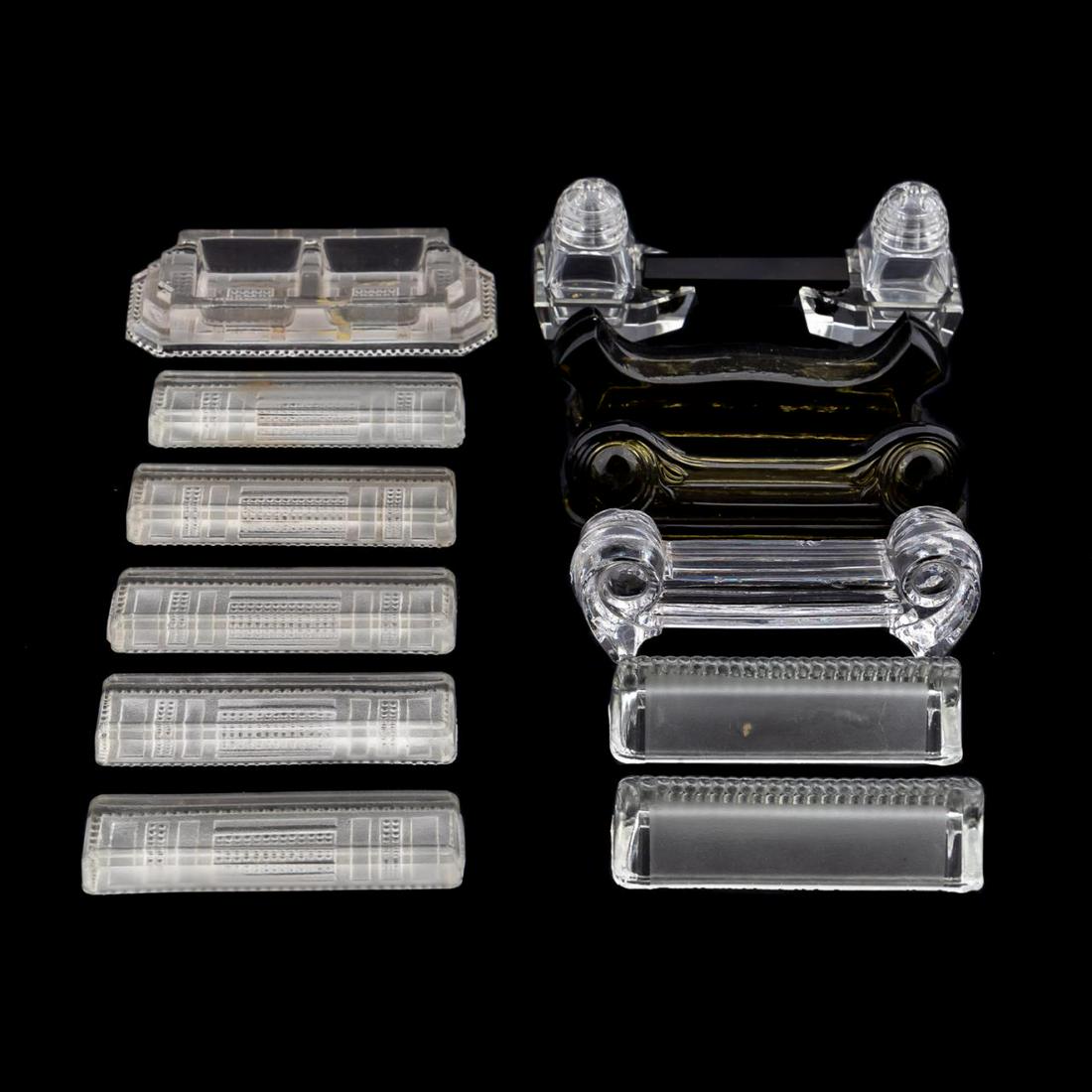 12 MISC. GLASS TABLE ARTICLES, MAINLY KNIFE RESTS (1 of 6)