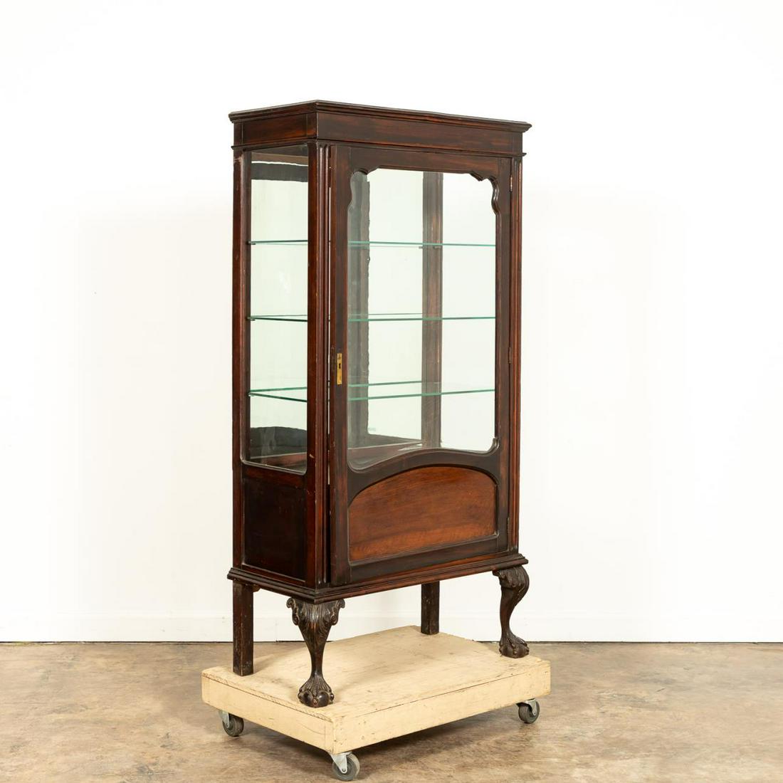 20TH ENGLISH CHIPPENDALE STYLE MAHOGANY VITRINE (1 of 5)