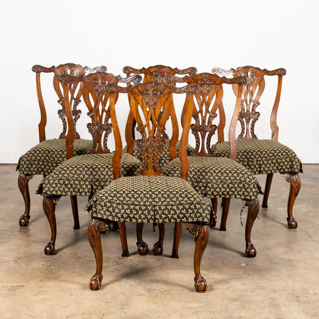 SET, SIX OAK CHIPPENDALE STYLE DINING CHAIRS (1 of 4)