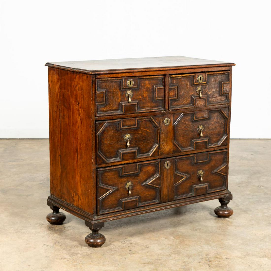 18TH C. WILLIAM AND MARY FOUR-DRAWER OAK CHEST (1 of 6)
