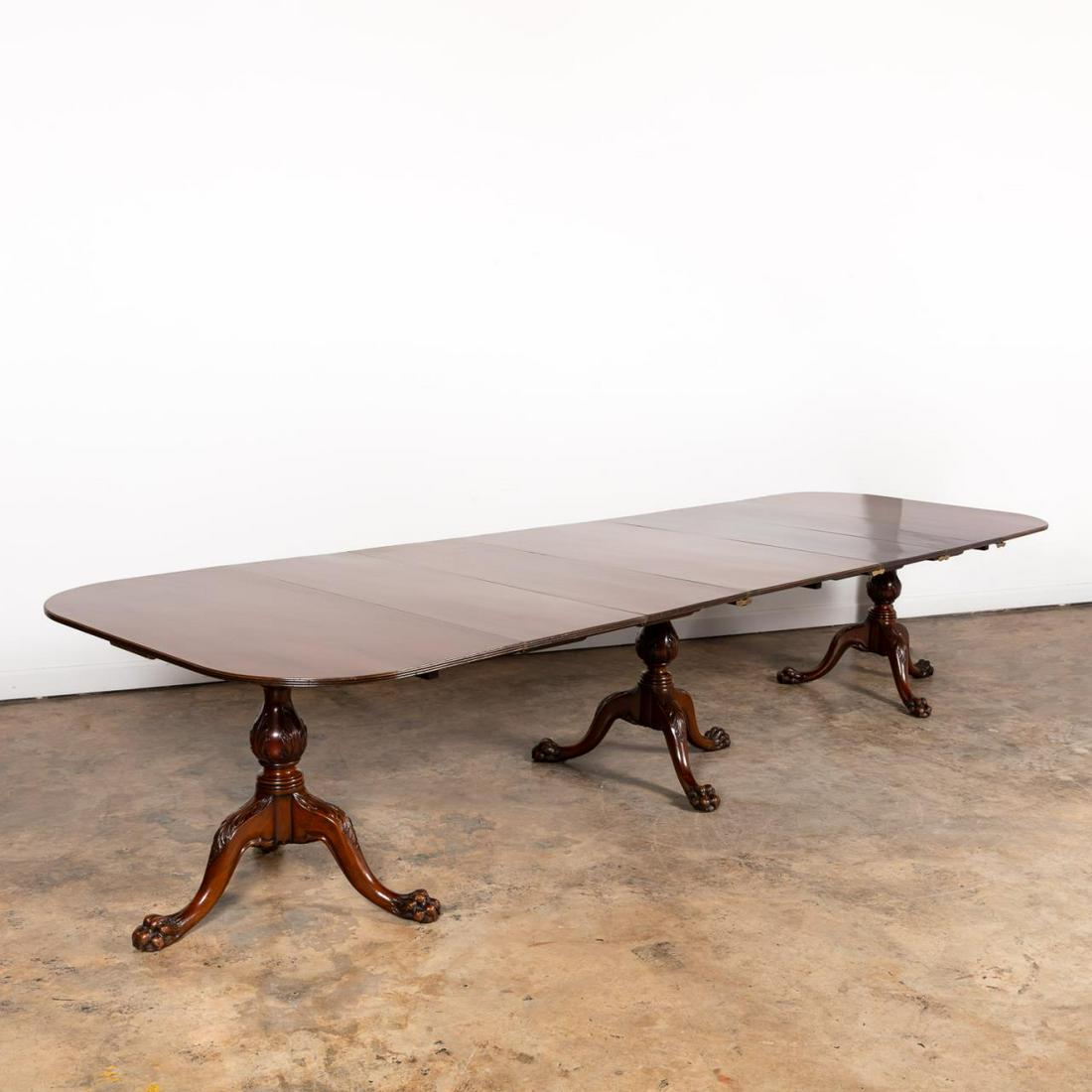 GEORGIAN STYLE TRIPLE PEDESTAL DINING TABLE (1 of 4)
